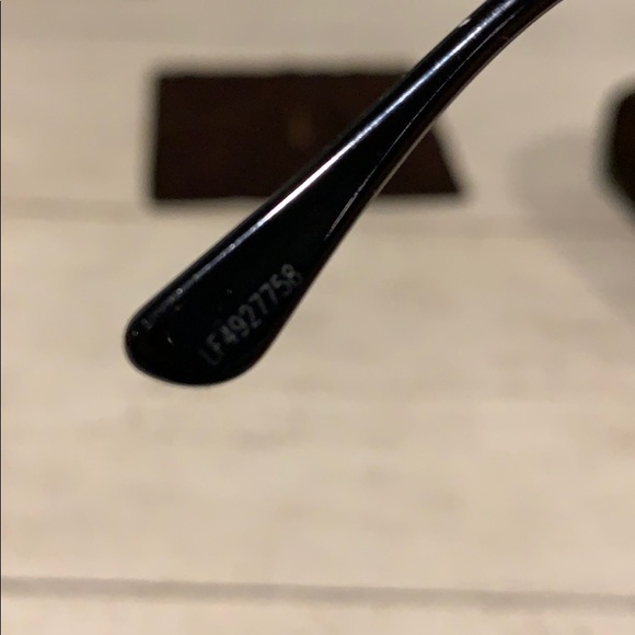 Authentic Tom ford polarized sunglasses (unisex) - Picture 7 of 8